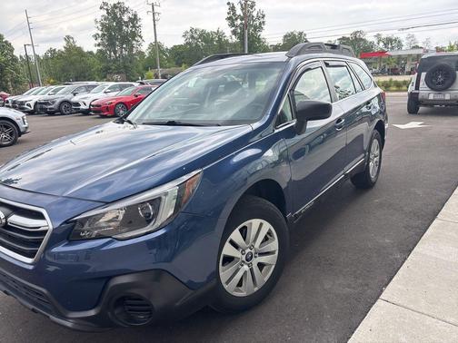 Abyss Blue Pearl 2019 Subaru Outback 2.5i