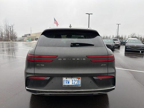 2026 Genesis GV70 2.5T
