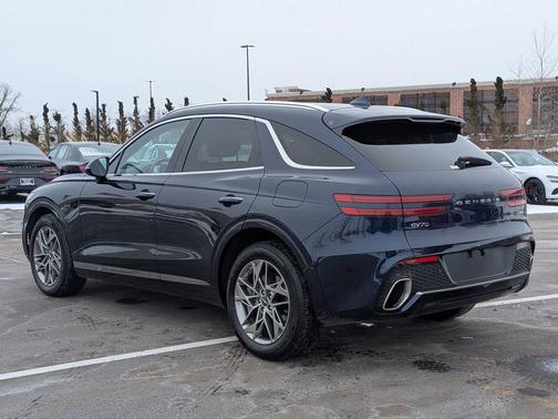 2025 Genesis GV70 2.5T
