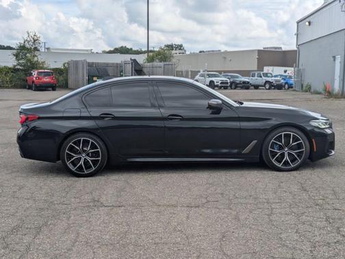 2022 BMW M550 i xDrive