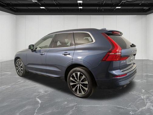 2023 Volvo XC60 B5 Core