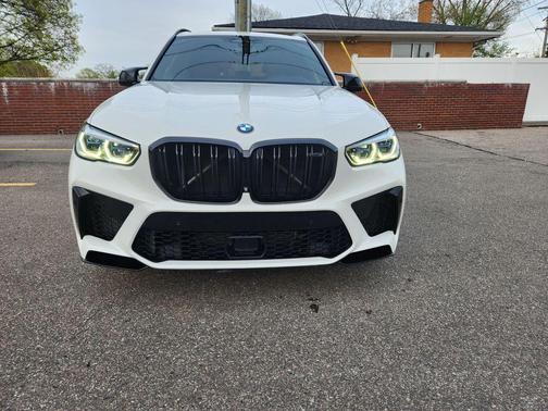 Alpine White 2021 BMW X5 M Base