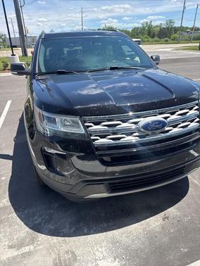 Agate Black Metallic 2019 Ford Explorer XLT