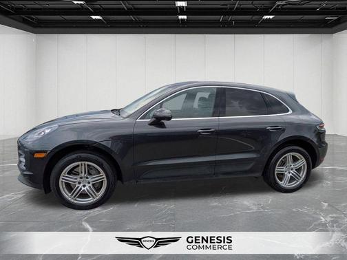 Volcano Grey Metallic 2021 Porsche Macan S