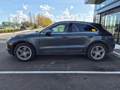 Gray 2021 Porsche Macan S