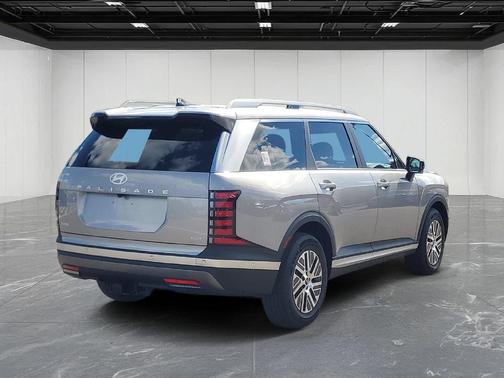 Shimmering Silver 2027 Hyundai PALISADE SEL