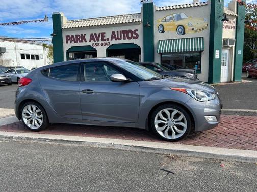 2013 Hyundai Veloster Base