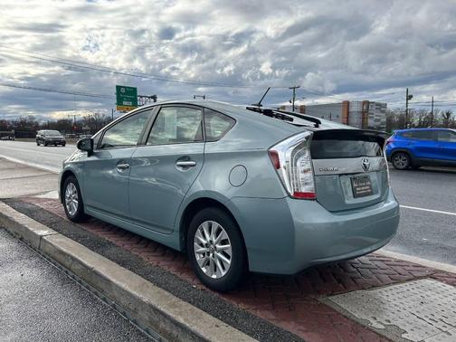 2013 Toyota Prius Plug-in Advanced