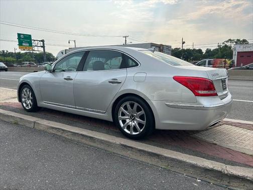 2012 Hyundai Equus Signature 4dr Sedan