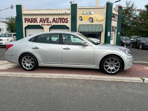 2012 Hyundai Equus Signature 4dr Sedan