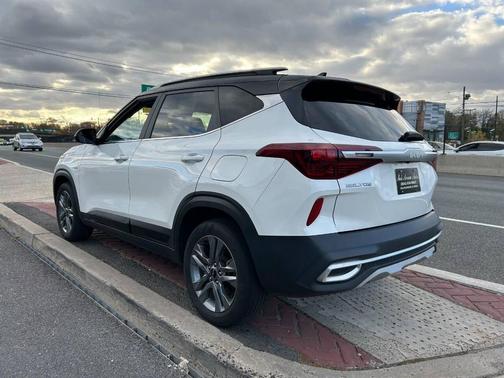 2022 Kia Seltos S AWD 4dr SUV
