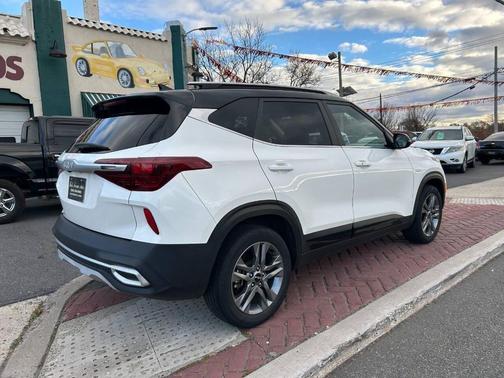 2022 Kia Seltos S AWD 4dr SUV