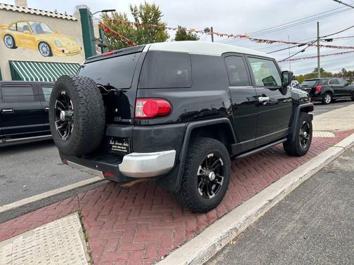 2007 Toyota FJ Cruiser Base