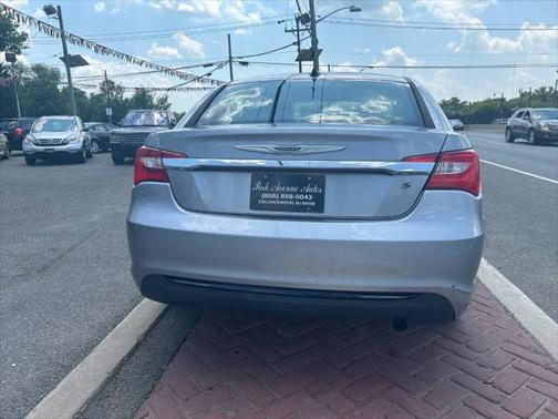 2013 Chrysler 200 Touring