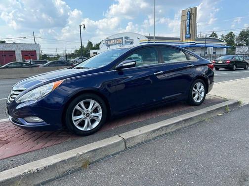 2013 Hyundai SONATA Limited