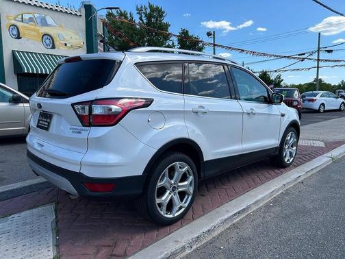 White Platinum Metallic Tri-Coat 2018 Ford Escape Titanium