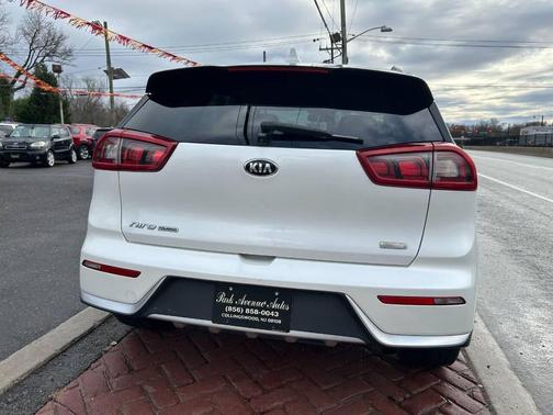 2017 Kia Niro Touring