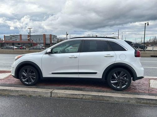 2017 Kia Niro Touring
