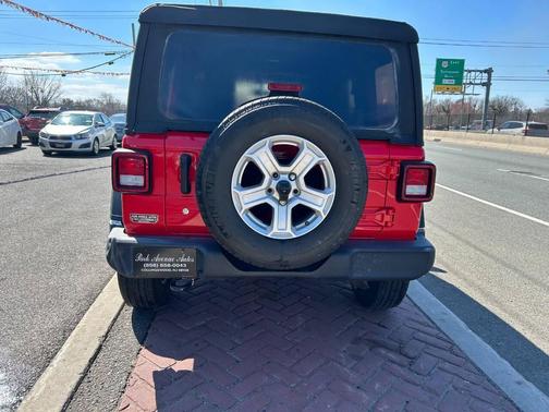2018 Jeep Wrangler Unlimited Sport