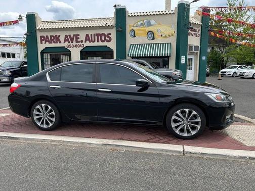 Crystal Black Pearl 2013 Honda Accord Sport 4dr Sedan 6M