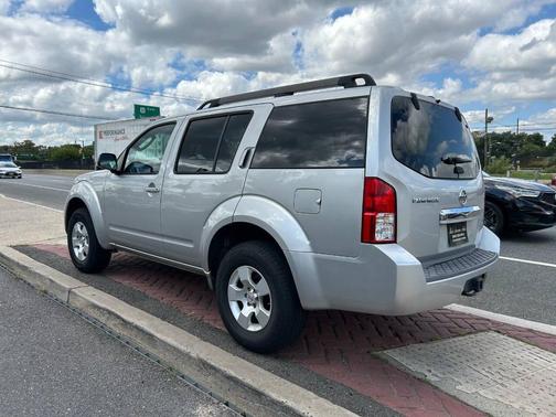 2008 Nissan Pathfinder S