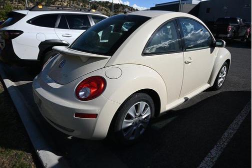 2010 Volkswagen New Beetle 2.5L