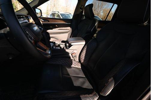 2024 Jeep Grand Cherokee L Summit Reserve