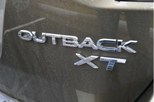 Green Metallic 2025 Subaru Outback Limited XT