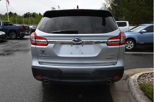 Ice Silver Metallic 2019 Subaru Ascent Limited 7-Passenger