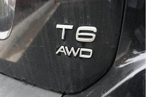2011 Volvo XC60 T6 R-Design