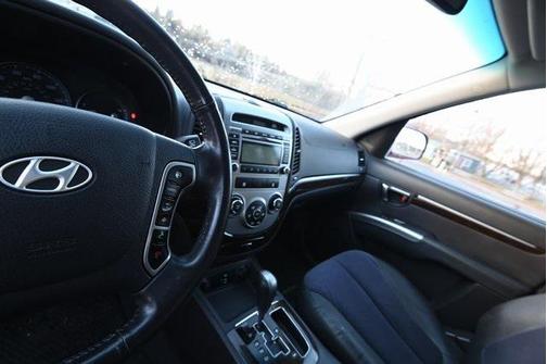 2010 Hyundai SANTA FE SE