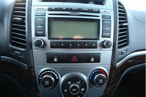 2010 Hyundai SANTA FE SE