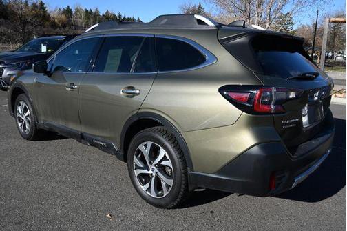 Autumn Green Metallic 2022 Subaru Outback Touring