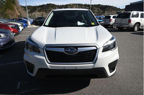 Crystal White Pearl 2021 Subaru Forester Base