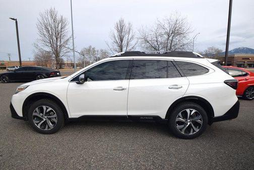2022 Subaru Outback Touring