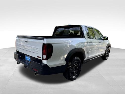 Platinum White 2025 Honda Ridgeline TrailSport+