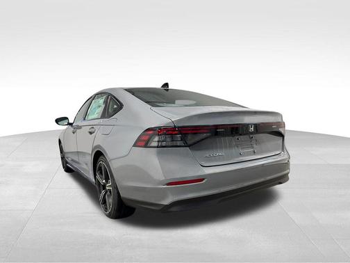 Urban Gray Pearl 2026 Honda Accord SE