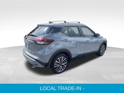 2022 Nissan Kicks SV