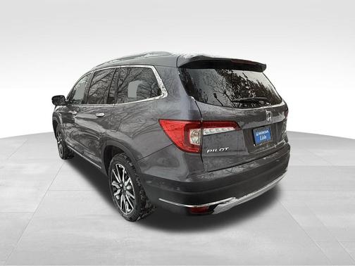 2022 Honda Pilot Touring 7-Passenger