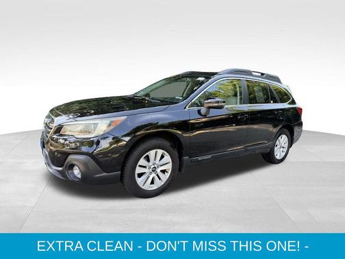 Crystal Black Silica 2018 Subaru Outback 2.5i Premium