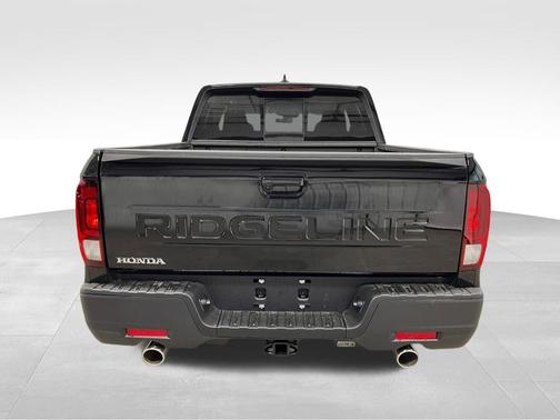 Crystal Black Pearl 2026 Honda Ridgeline RTL