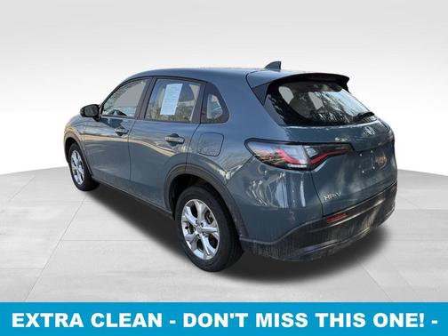 Nordic Forest Pearl 2023 Honda HR-V LX