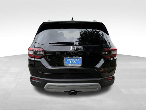 Crystal Black 2025 Honda Pilot TrailSport