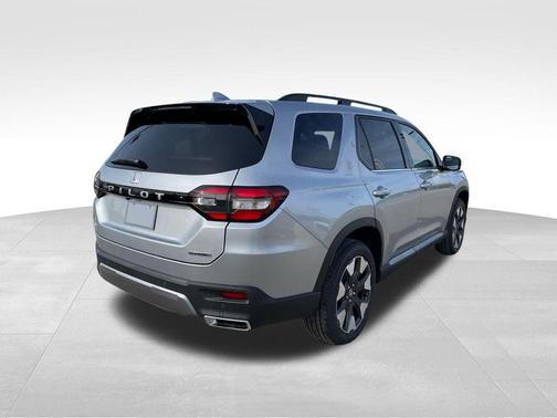Silver 2026 Honda Pilot Touring 8-Passenger
