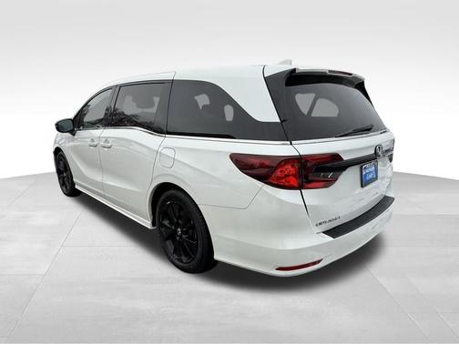 2023 Honda Odyssey 