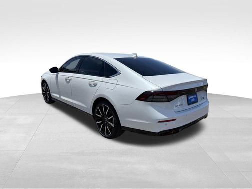 Platinum White Pearl 2024 Honda Accord Hybrid Touring