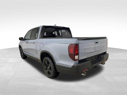 Crystal Black Pearl 2026 Honda Ridgeline Black