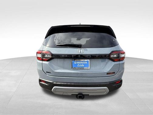 Sonic Gray Pearl 2023 Honda Pilot AWD TrailSport