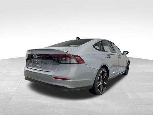 Urban Gray Pearl 2026 Honda Accord SE