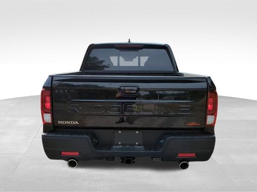 Crystal Black Pearl 2026 Honda Ridgeline TrailSport+